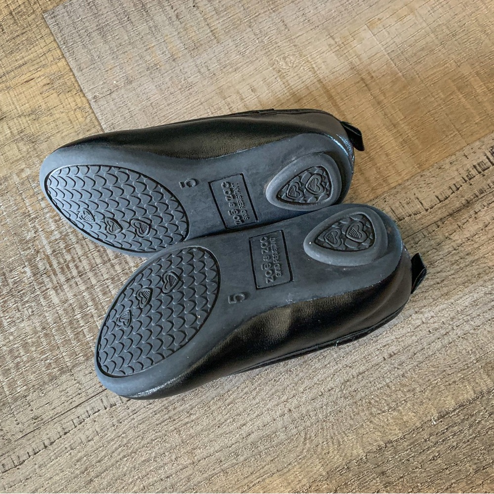 Black toddler girl dress shoes. Toddler Size 5 EUC - Picture 5 of 5